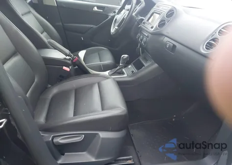 2016 Volkswagen Tiguan S из США, поврежденный, VIN WVGBV7AXXGW066251